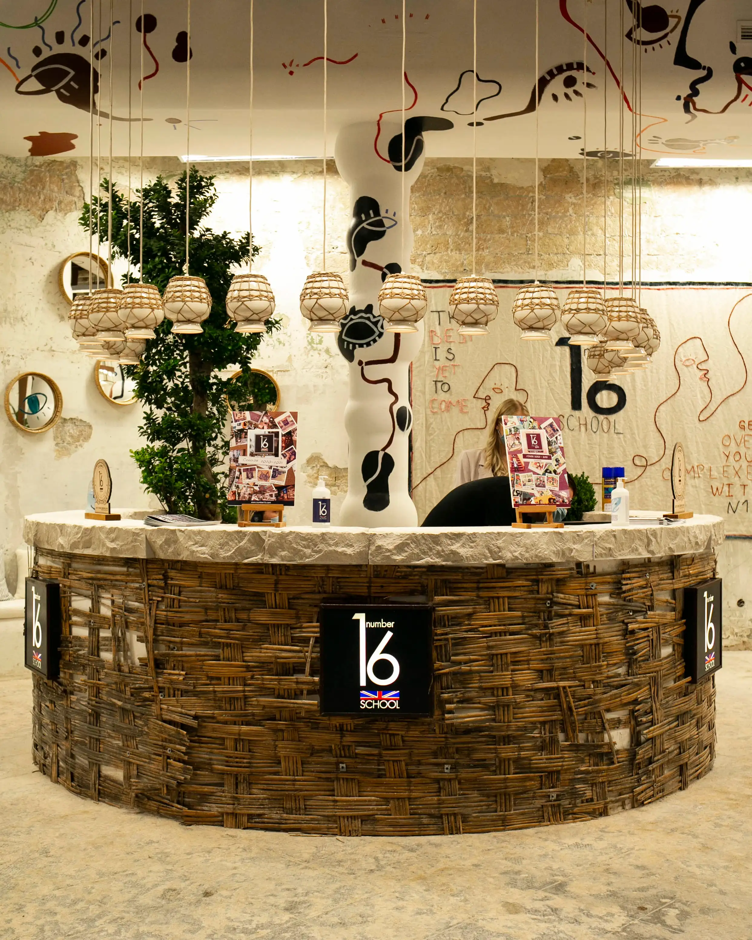 Recepción de la academia Number 16 de Barcelona